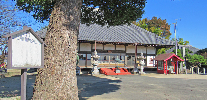 札所84番の吉祥院と白アジサイ